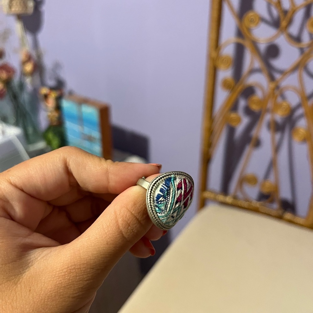 Vintage Thread Ring - Picture 4 of 4
